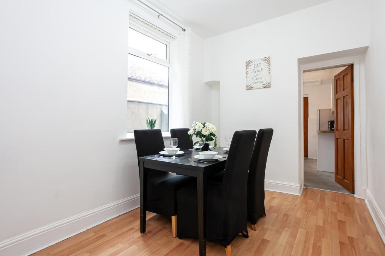Stay Comfortable-City Centre Location- Sleeps Up To 9 Stoke-on-Trent Luaran gambar