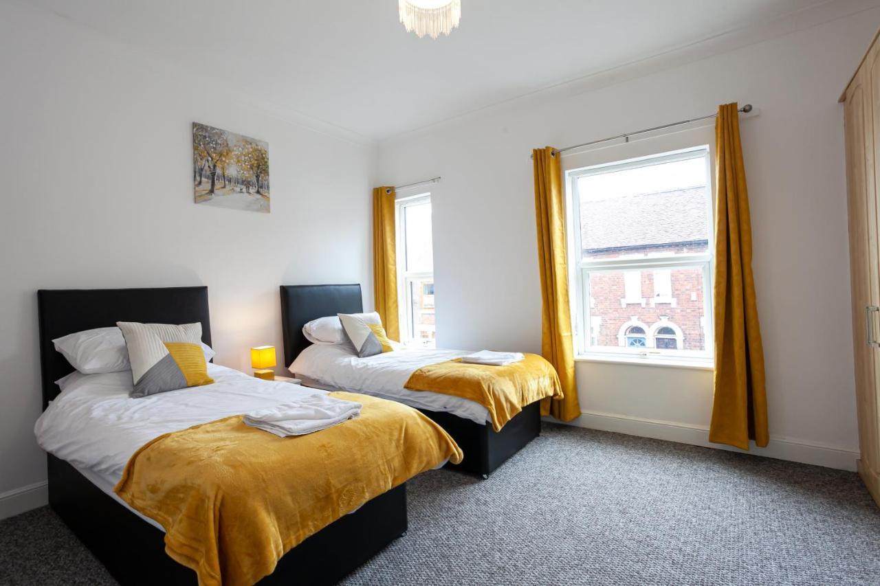 Stay Comfortable-City Centre Location- Sleeps Up To 9 Stoke-on-Trent Luaran gambar