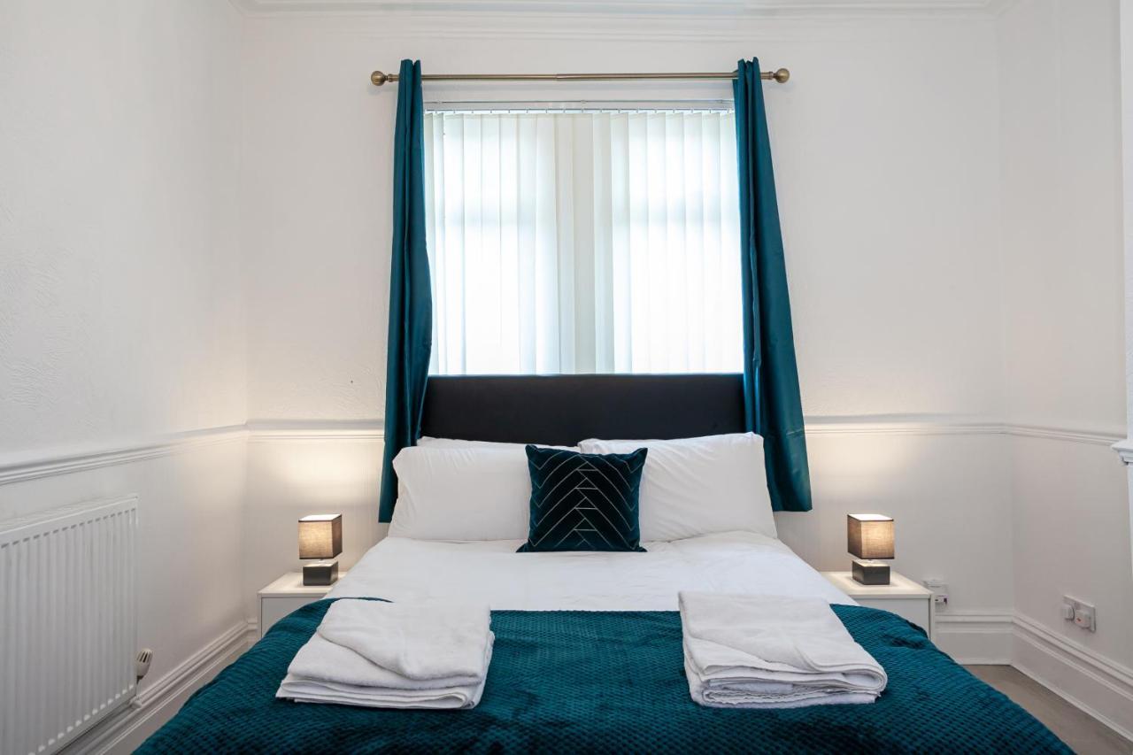 Stay Comfortable-City Centre Location- Sleeps Up To 9 Stoke-on-Trent Luaran gambar