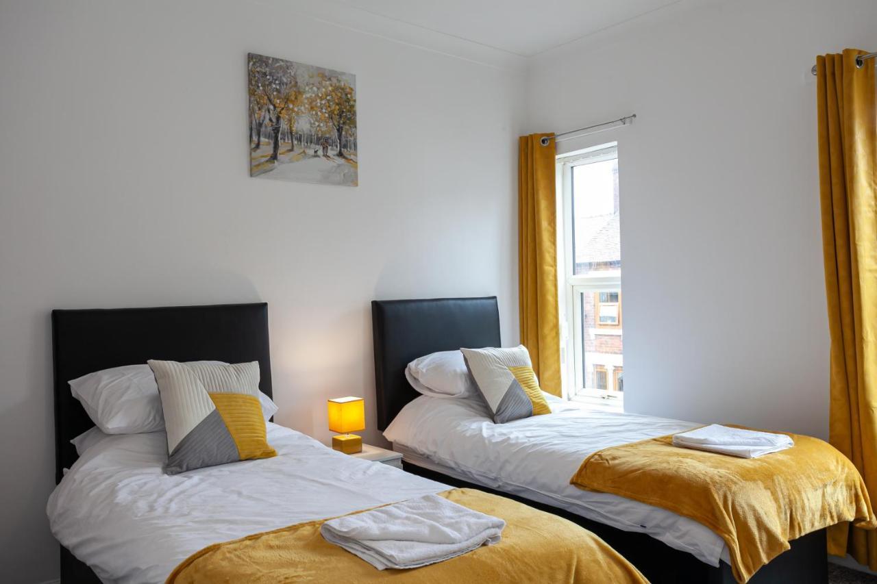 Stay Comfortable-City Centre Location- Sleeps Up To 9 Stoke-on-Trent Luaran gambar