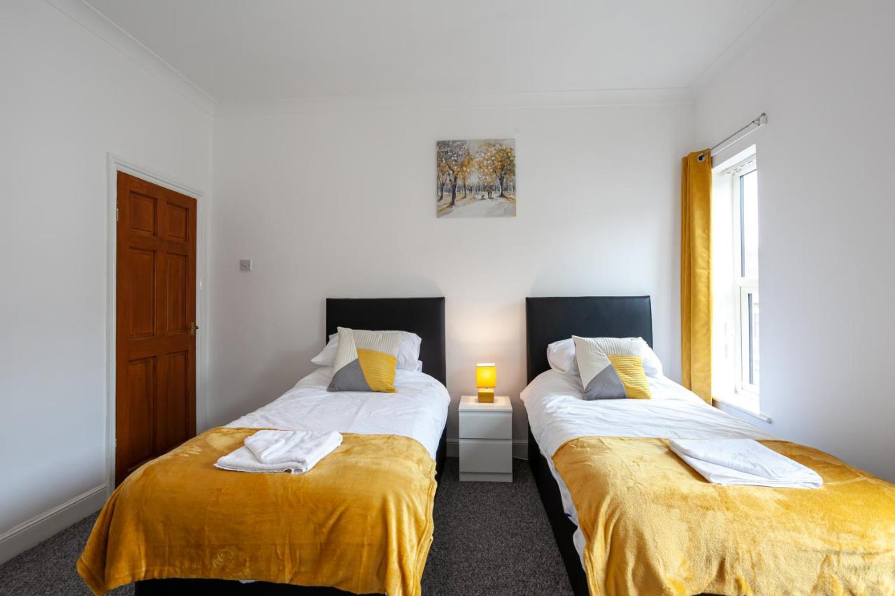 Stay Comfortable-City Centre Location- Sleeps Up To 9 Stoke-on-Trent Luaran gambar