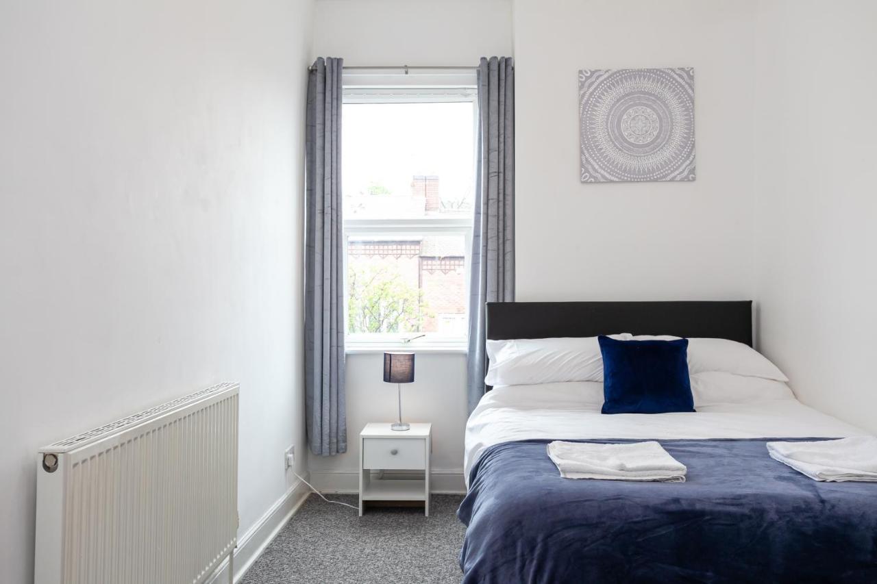 Stay Comfortable-City Centre Location- Sleeps Up To 9 Stoke-on-Trent Luaran gambar